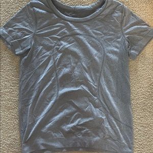 grey lululemon short sleeve